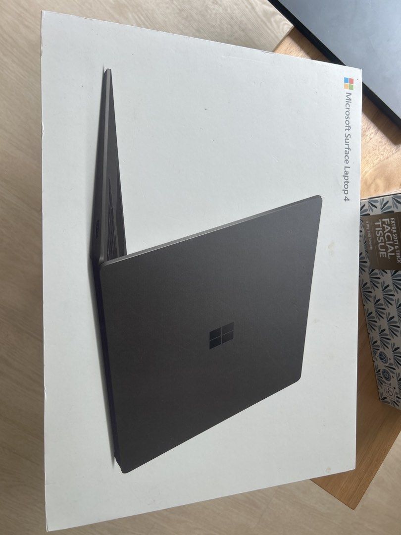 Microsoft Surface Laptop 4 - 15" - Black412407083566387200