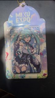 (Category: ) located in . Submitted by lumiluminari (Listing ID 1428791482, Image 1). Description: .