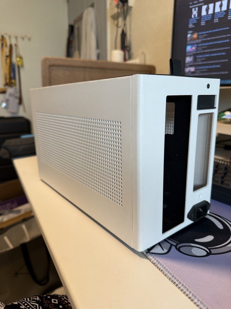 Mini ITX case439446284031774722
