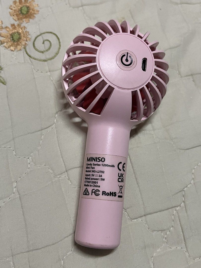 Miniso Candy Series 1200mAh Handheld Fan (Category: Fans) located in Manila. Submitted by cms.mendoza (Listing ID 1428663163, Image 2). Description: Miniso Candy Series Fan 1200mAh original price: 349 ps. hindi na nagagamit kasi may bagong fan na.