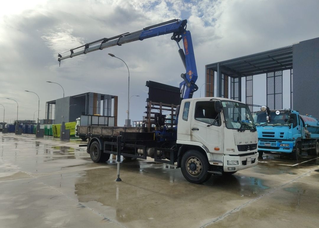 MITSUBISHI FUSO FM65FM2RDEB Manual (Category: Used Commercial Vehicles for Sale) located in Singapore. Submitted by sms_carsale (Listing ID 1428646572, Image 1). Description: With Crane and Crane Stability Control System. Viewing are welcome by appointment..