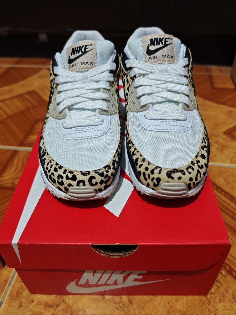 Nike AIR MAX 90 LEOPARD Premium Design 6.5 US (Category: Sneakers) located in Malabon City. Submitted by daywalker14 (Listing ID 1428635366, Image 2). Description: Forsale Only Nike Air Max 90 Leopard Premium Design for only P3,799 Mall/srp price is 8,000+ Condition *Brandnew unused *size 6.5 US 37.5 Eur Location Malabon City.