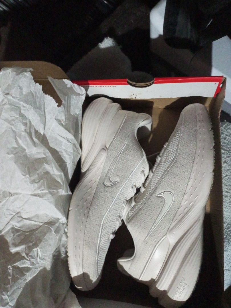 Nike Men's Uplift SC Shoes - Phantom (Category: Sneakers) located in Angeles City. Submitted by poweredbyrice (Listing ID 1428609880, Image 2). Description: size 9.5 bentan ko nlng ng 1k free sf na po rush need pera decluttering din ako angeles meetup or jnt delivery mop gcash or any ewallet.