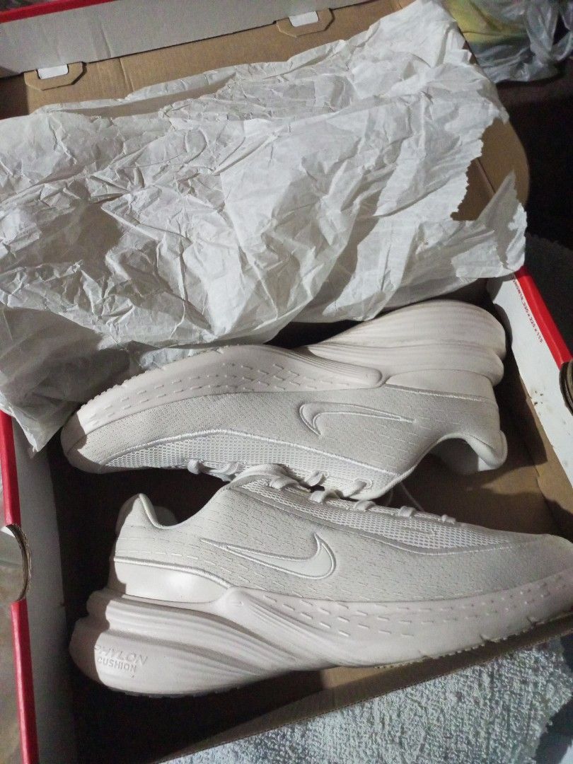 Nike Men's Uplift SC Shoes - Phantom (Category: Sneakers) located in Angeles City. Submitted by poweredbyrice (Listing ID 1428609880, Image 3). Description: size 9.5 bentan ko nlng ng 1k free sf na po rush need pera decluttering din ako angeles meetup or jnt delivery mop gcash or any ewallet.