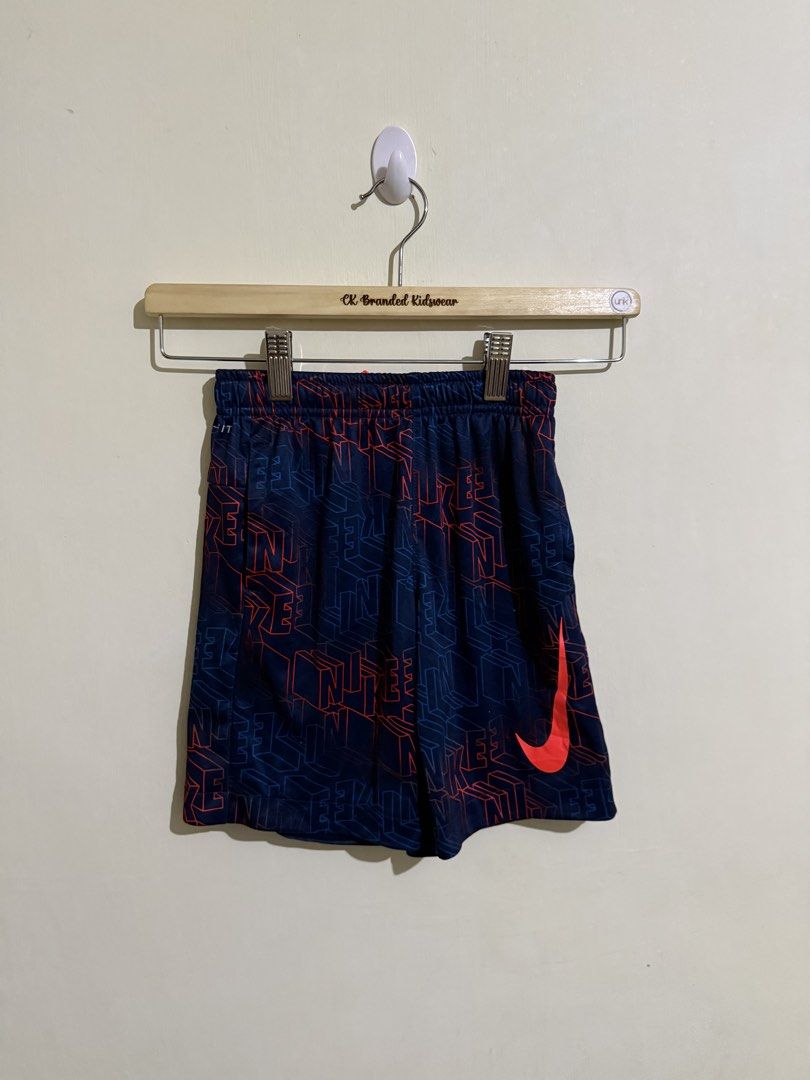 Nike shorts (Category: Babies & Kids Fashion) located in Angeles City. Submitted by buyforless04 (Listing ID 1428746688, Image 1). Description: 6-7.