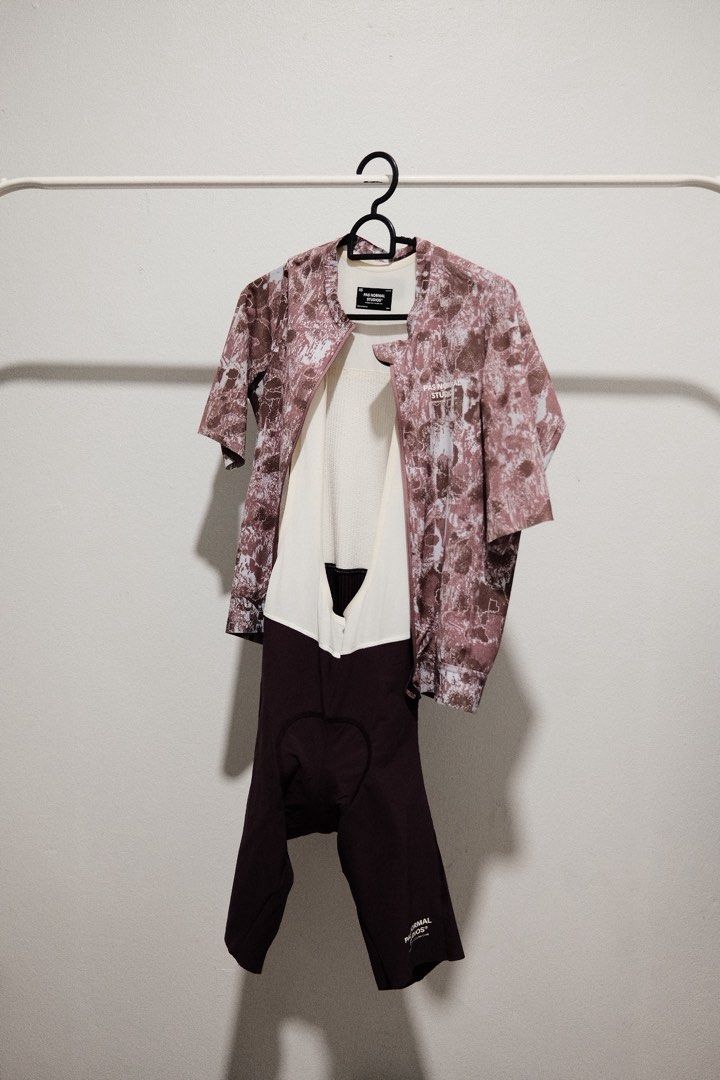 Pas Normal Studios (Category: Activewear) located in Kuala Lumpur. Submitted by pocketfriendlystore (Listing ID 1428759474, Image 1). Description: PNS Solitude Set (Jersey + Bib) Men XS.