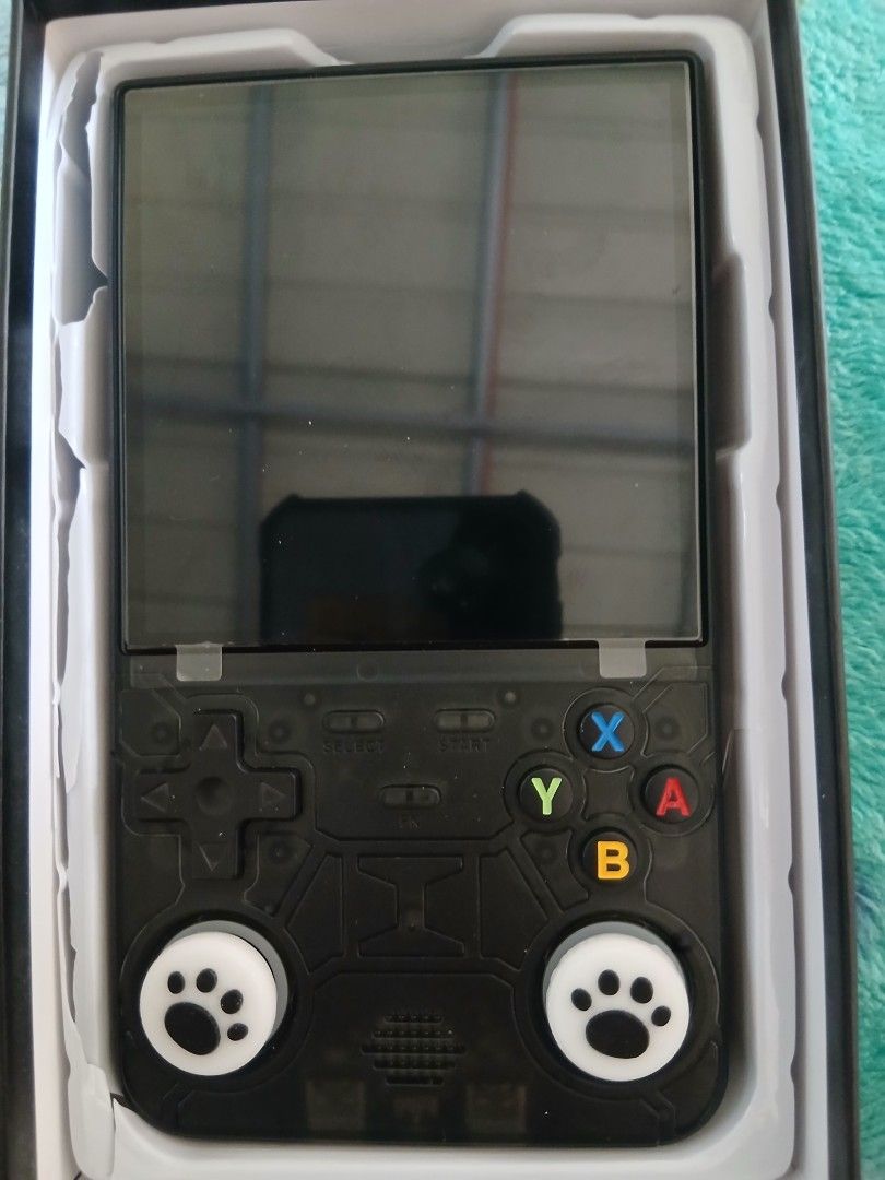 R36 Ultra Handheld Game Console (Category: Others) located in Batangas. Submitted by cazzie2688 (Listing ID 1428607719, Image 2). Description: brand newbought it 2800 128gb .