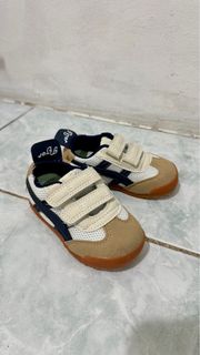 (Kategori: ) berada di . Dikirim oleh rerreee (ID iklan 1428644561, Gambar 1). Deskripsi: .