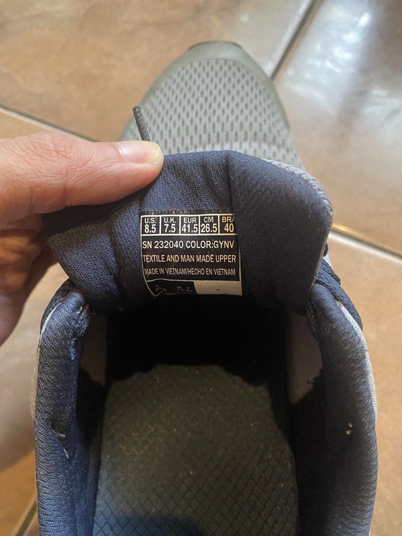 Skechers Arch Fit Gray Sneakers (Category: Sneakers) located in Davao. Submitted by alios_08 (Listing ID 1428652348, Image 2). Description: Rarely used it. RFS: Not used anymore.