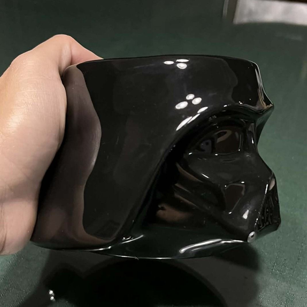 Star Wars Darth Vader Ceramic Coffee Mug (Category: Coffee & Tea Tableware) located in Quezon City. Submitted by sustainable.sarah (Listing ID 1428758058, Image 3). Description: Never used, only stored.