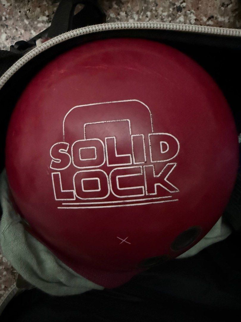 Storm Solid Lock (Category: Billiards & Bowling) located in Singapore. Submitted by buyingall012 (Listing ID 1428687006, Image 1). Description: Solid lock Asym solid 2nd drilled 2hRH.