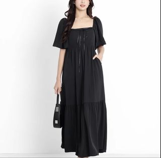 (Category: ) located in . Submitted by clearmywardrobiwe (Listing ID 1428639489, Image 1). Description: .
