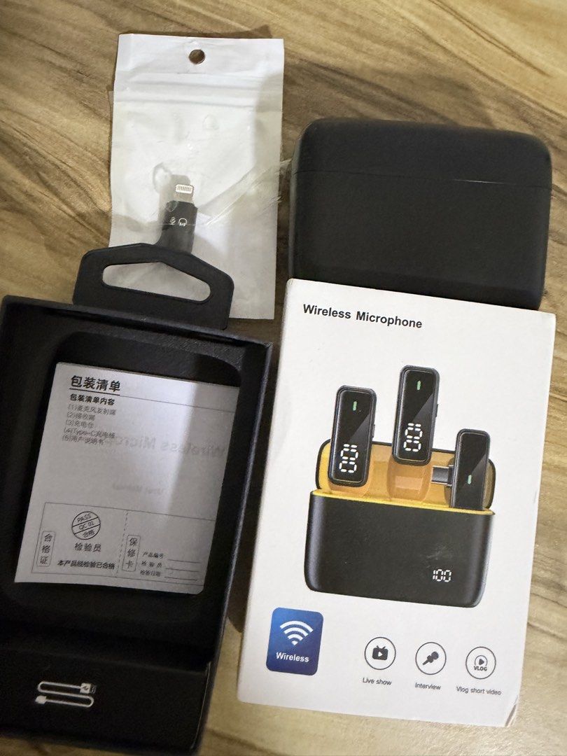 Wireless Microphone Set - Brand New414205294308249600