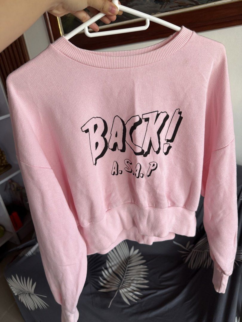 Zara Trafaluc Pink Crop Sweatshirt (Category: Longsleeves) located in Marikina City. Submitted by declutter_keni24 (Listing ID 1428695246, Image 1). Description: There are small stain barely noticeable nman see photos.