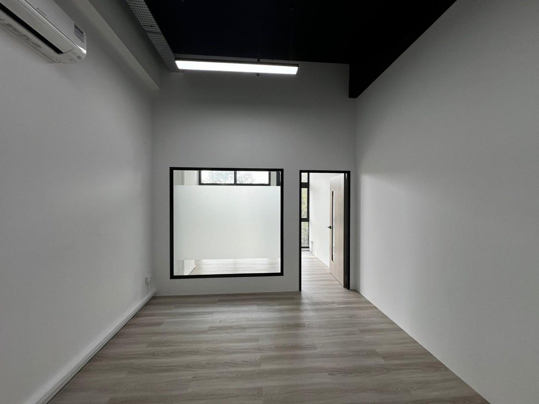 (Category: ) located in . Submitted by qiqing87 (Listing ID 1401079188, Image 1). Description: .
