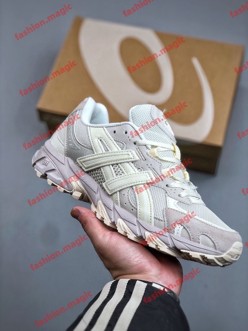 ✨💯 Original ASICS GEL-SONOMA TR62 Sneakers - Comfortable and Versatile (Category: Sneakers) located in Singapore. Submitted by fashion.luxe (Listing ID 1428973467, Image 3). Description: All sizes available Estimated delivery time: about 10 days. Sorry for the urgent order..