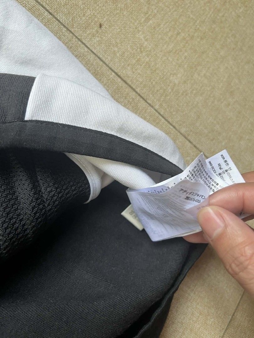Adidas Tech Fleece Hoodie Jacket (Category: Coats, Jackets and Outerwear) located in Cagayan de Oro. Submitted by bonelessthrift (Listing ID 1428932519, Image 3). Description: .