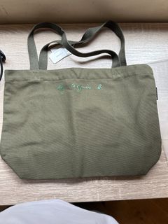 （分類：）位於 。 由 cckm1128 提交（商品編號 1428821044，圖片 1）。簡介： 。