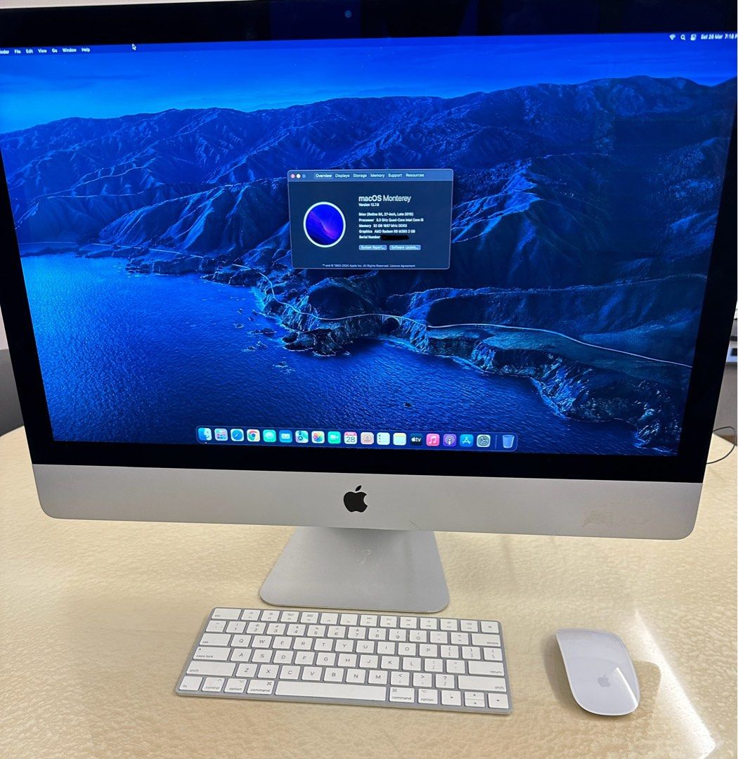 Apple iMac 27” - 2015  with Apple Keyboard and Mouse