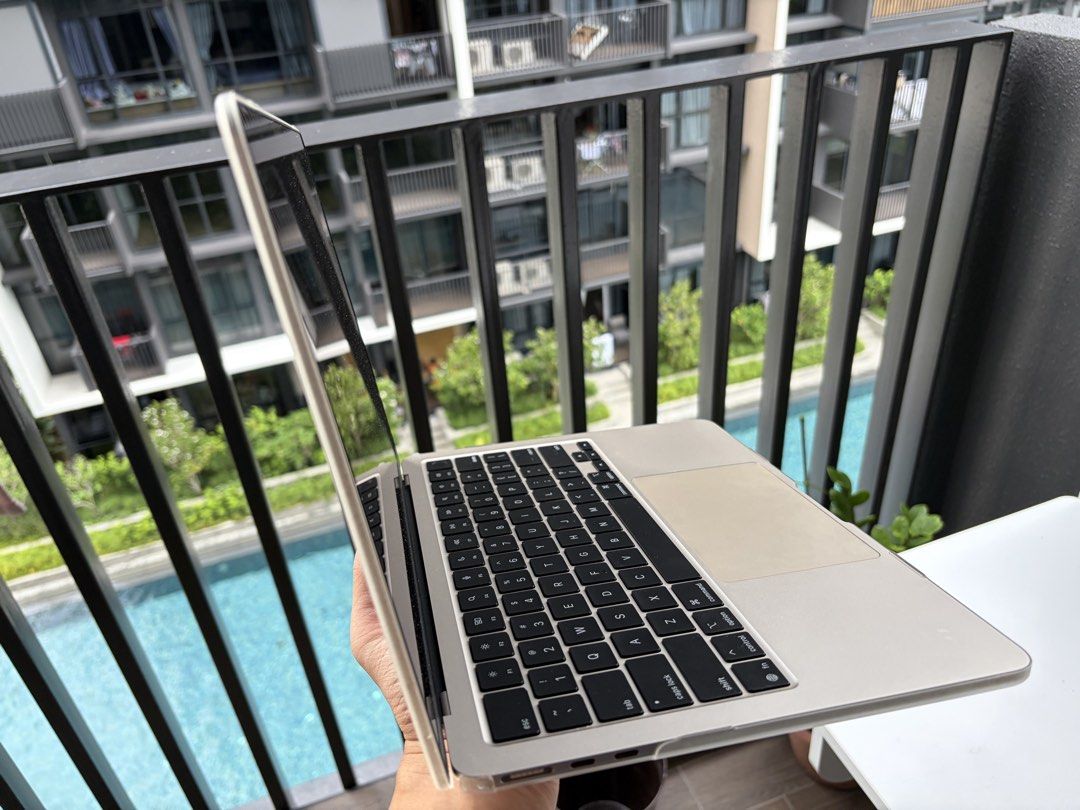 Apple MacBook M4 Air - Gold