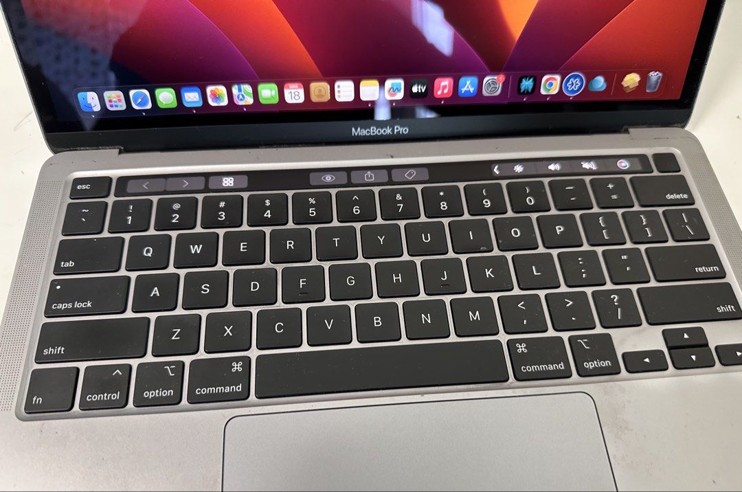 Apple MacBook Pro 13-inch (2020)412351029639925762