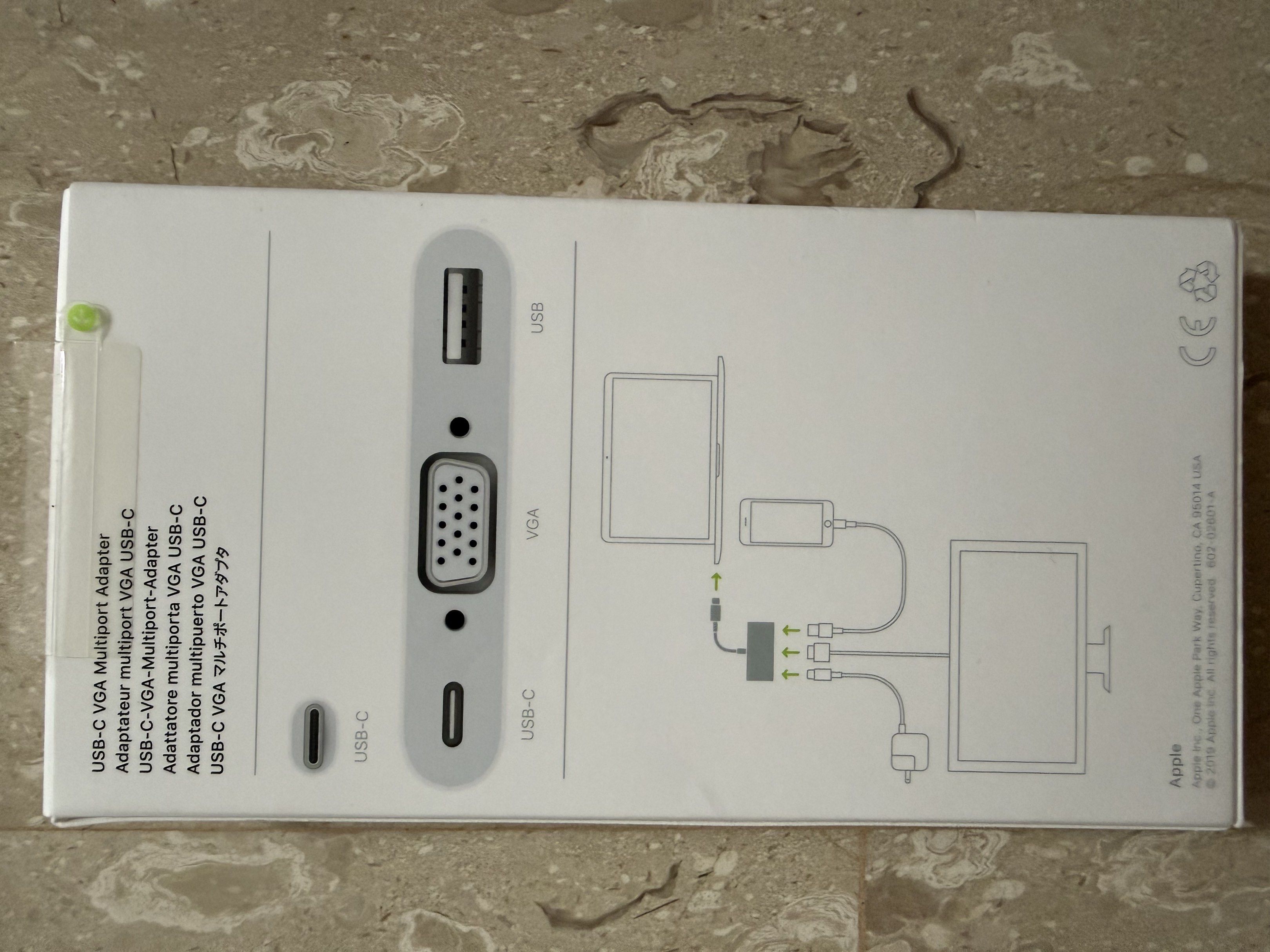 Apple USB-C to VGA Multiport Adapter479476145571778561