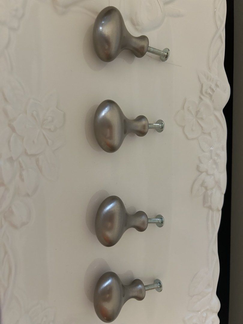 Assorted Decorative Cabinet Knobs (Category: Shelves, Cabinets & Racks) located in Singapore. Submitted by carolineloy (Listing ID 1428838597, Image 1). Description: $2 per knob or $16 for all. The silver knobs have never been used-bought from Zara Home (Barcelona).