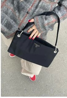 (Category: ) located in . Submitted by foreigncloset (Listing ID 1428838440, Image 1). Description: .