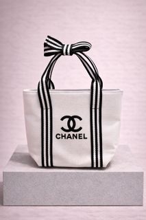 (Category: ) located in . Submitted by stoneeboutique (Listing ID 1428949793, Image 1). Description: .