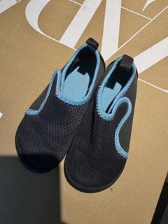 (Category: ) located in . Submitted by thecloset.edit.ph (Listing ID 1428890979, Image 1). Description: .