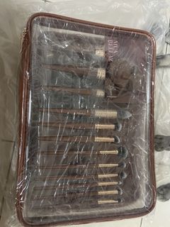 (Category: ) located in . Submitted by preloved.bysyira (Listing ID 1428967832, Image 1). Description: .