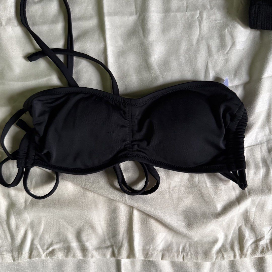 Black Bikini Top and White Bottom (Category: Bikinis & Swimsuits) located in Quezon City. Submitted by pamnly (Listing ID 1428897461, Image 1). Description: Never worn.
