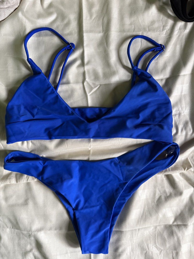 Blue Bikini Set (Category: Bikinis & Swimsuits) located in Quezon City. Submitted by pamnly (Listing ID 1428897873, Image 1). Description: Worn once.