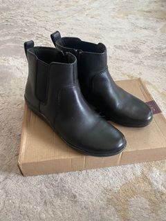 (Category: ) located in . Submitted by wan.preloved (Listing ID 1428883031, Image 1). Description: .