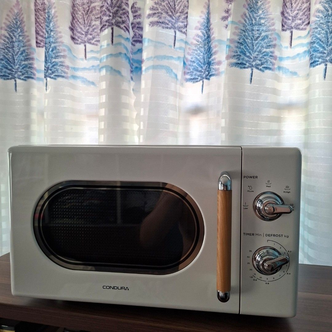 Concura Microwave Oven retro vintage (Category: Ovens & Toasters) located in Pasig City. Submitted by thethinkers (Listing ID 1428926107, Image 1). Description: This is available as long as this is posted/visible listing. You may message me with the answer to the following questions once you are fully decided to purchase, should you need further thinking and canvassing you may just save the listing for future reference. 1. Will you be personally 