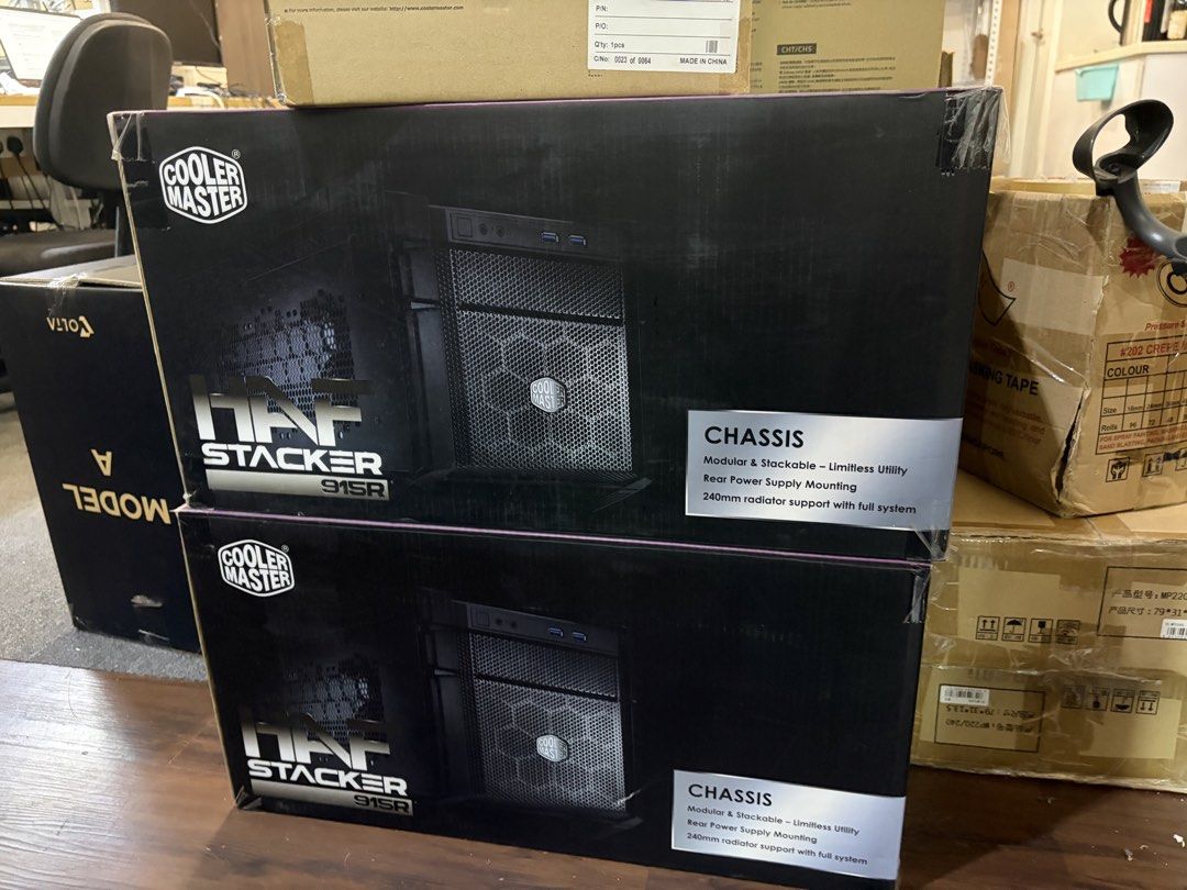PC Case Cooler Master Stackable (Category: Computer Parts) located in Singapore. Submitted by dealfast17 (Listing ID 1428888967, Image 3). Description: ✅2 colllection point: 8burn road Trivex, near Taiseng MRT or Punggol drive 823617, next to oasis LRT ✅Read here for specs ✅Cooler Master HAF Stacker 915R Mini-ITX Computer Case - Can Support Up To 140mm Radiators (Rear PSU Mount) https://amzn.asia/d/0gS8pusn 2 units available .
