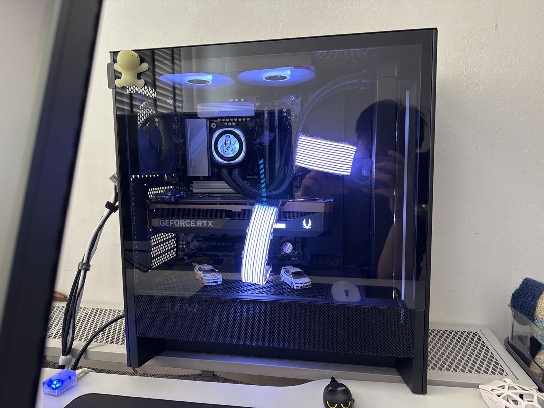 Custom Gaming PC RTX 5080411556033940705280