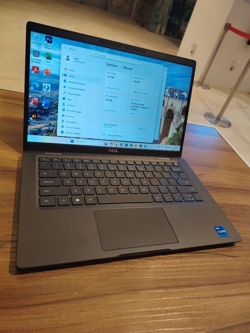 Dell Latitude 7320 i7 11th gen storage 16/512 ssd Touchscreen