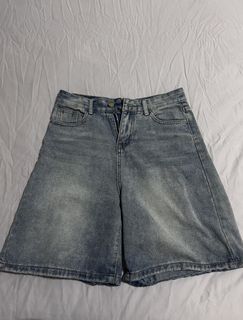 (Category: ) located in . Submitted by ang4ll (Listing ID 1428914156, Image 1). Description: .