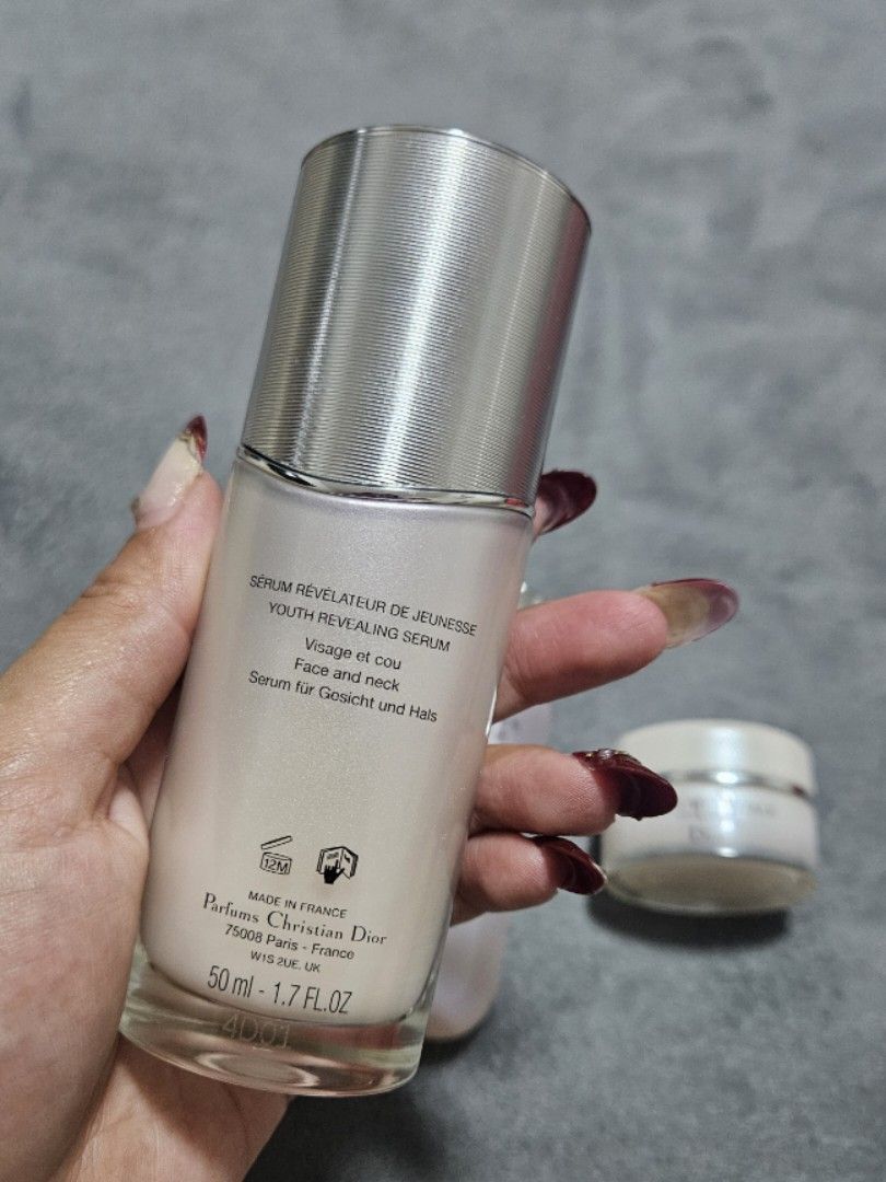 Dior Capture Totale Le Serum (Category: Face Care) located in Manila. Submitted by online.tipid (Listing ID 1428975007, Image 2). Description: Authentic - Bought in Ayala Malls Manila Bay Brand new 50ml.
