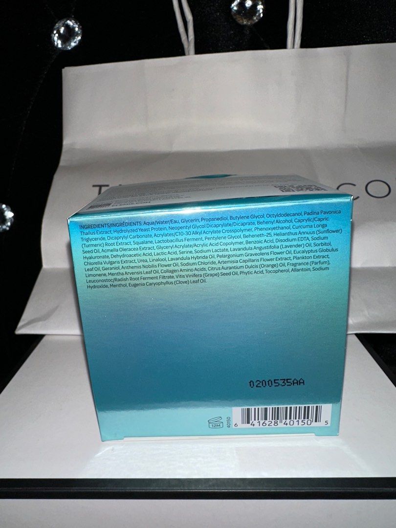 Elenis Pro-Collagen Morning Matrix (Category: Face Care) located in Makati City. Submitted by rozanovxhollander (Listing ID 1428968196, Image 3). Description: Elemis Pro-Collagen Morning Matrix – Brand New, Authentic NEGOTIABLE 🤭 Purchased as a gift from a luxury salon aboard the Crystal Serenity cruise ship for approximately $210 USD. This was personally used on me during a professional facial — and the results were stunning. Elemis is a presti
