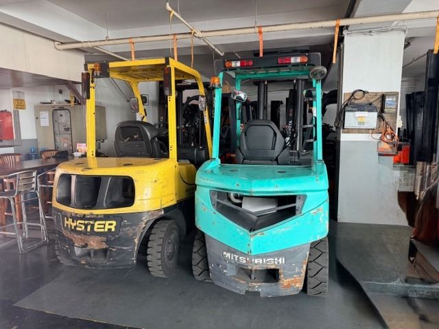 Forklift / Reach truck / Stacker / VNA / Pallet Jack / Toyota, Mitsubishi, Komatsu, Hyster, T, Nichiyu, Dream (Category: Other Vehicles) located in Singapore. Submitted by mashgate (Listing ID 1428827391, Image 3). Description: Toyota, Mitsubishi, Komatsu, Hyster Forklift Diesel Truck Capacity : 1.5ton to 3.0ton Type : Diesel Mast Height : 4.0m to 6.0m FV, FSV View at West Connect Building 10 Buroh Street #01-21 Singapore 627564 Mashgate means Fo