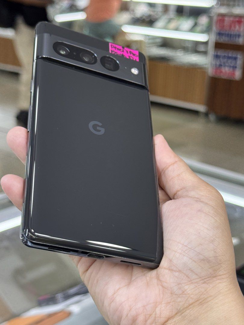 GOOGLE PIXEL 7 PRO (Category: Google Pixel) located in Pasig City. Submitted by lianheart2020 (Listing ID 1428909027, Image 1). Description: Open for Swap/Selling: Note: ( Rfs: Buy and Sell ) Pixel 7 Pro 128GB color BLACK OPENLINE ANY SIM GLOBAL VERSION 100%Smothness Test to Sawa Reset to Sawa No hidden issue No history of repair 🛵 Cash on delivery with our Personal Rider around Metro with SAME DAY DELIVERY. Please expect that the DELIVERY FEE i