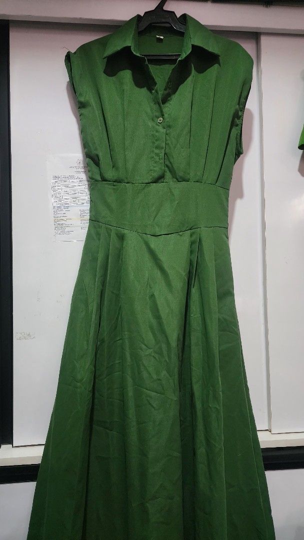 Green Dress with Black Collar (Category: Dresses) located in Quezon City. Submitted by limchenjavier (Listing ID 1428840401, Image 1). Description: elegant green dress madam dress no flaws never been used..