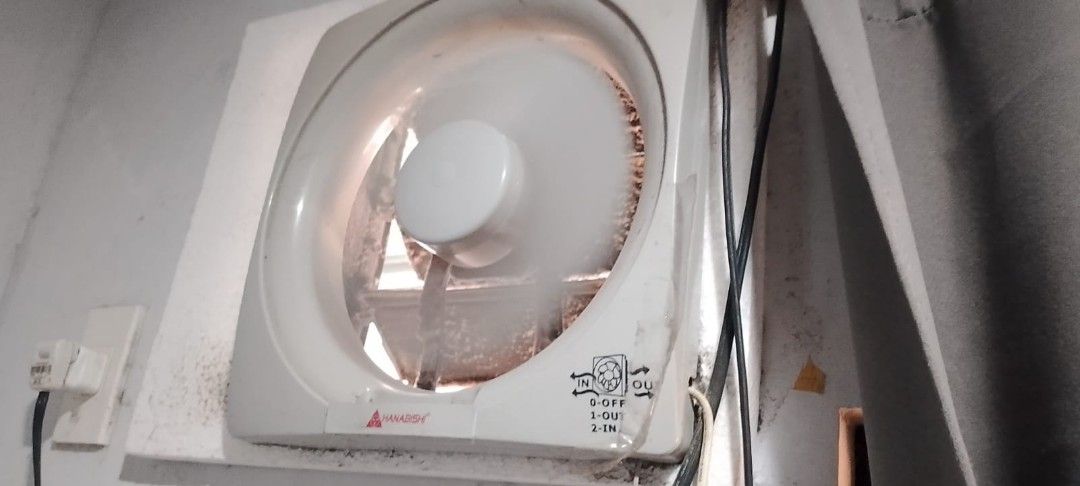 Hanabishi Exhaust Fan (Category: Fans) located in Manila. Submitted by rendezvous. (Listing ID 1428818204, Image 2). Description: In and Out feature perfect this summer bought for 1800+.