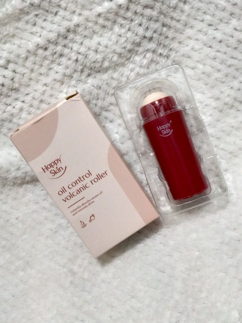 Happy Skin Oil Control Volcanic Roller (Category: Face Care) located in Kalayaan. Submitted by angellalla (Listing ID 1428927917, Image 1). Description: Happy Skin Oil Control Volcanic Roller Brand New Used for Video Purposes Only SRP ₱349.00 💸 ₱170.00 (+SF if Delivery) 💸 📍Loc: Kalayaan, Laguna 📍Meetup Loc - Kalayaan, Laguna - LSPU Sta. Cruz MOP: Gcash/Spay MOD: JnT.