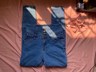 (Category: ) located in . Submitted by ca_mharo (Listing ID 1428889273, Image 1). Description: .