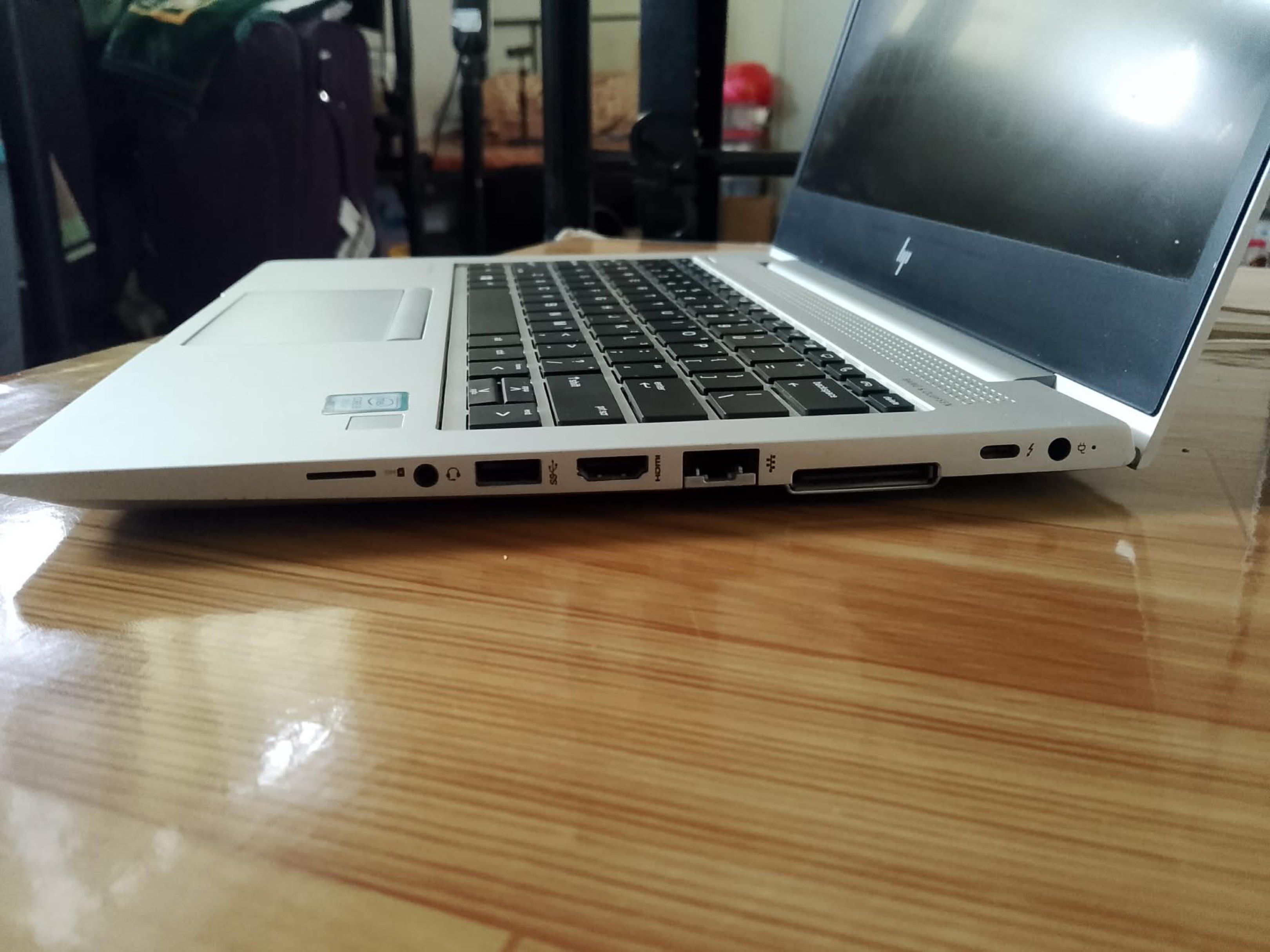 HP EliteBook Laptop412351032554967045