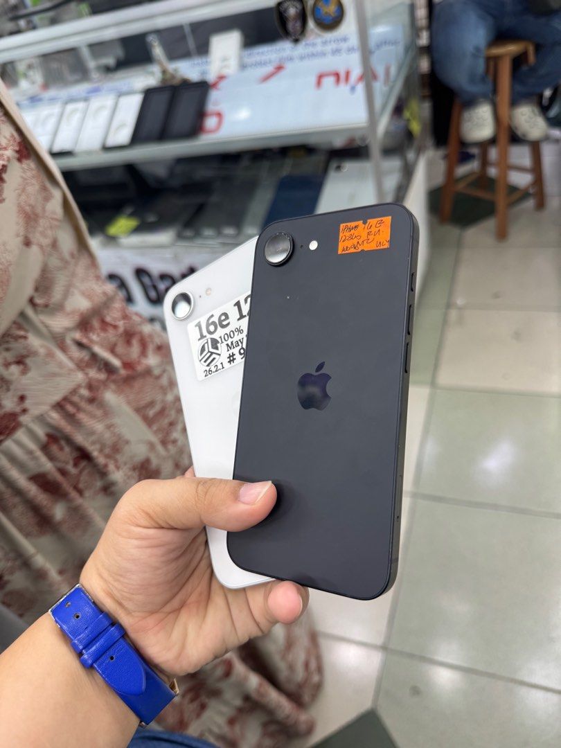 Iphone 16e 128gb 97-100% batt FU NTC All working (Category: iPhone 16 Series) located in San Juan City. Submitted by javedsgadgetshop (Listing ID 1428808847, Image 3). Description: INSTALLMENT OPTIONS : SPAY LATER / GGIVES / CREDIT CARD! WE BUY AND SELL SO PWEDE MAGBINTA OR SWAP ! Quick Specs : 💵 Iphone 16e •128gb •NTC Variant •97-100% batt health •Factory Unlock •98% Smoothness •No hidden issue | No Repaired •100% Authentic | Not Refurbished •w