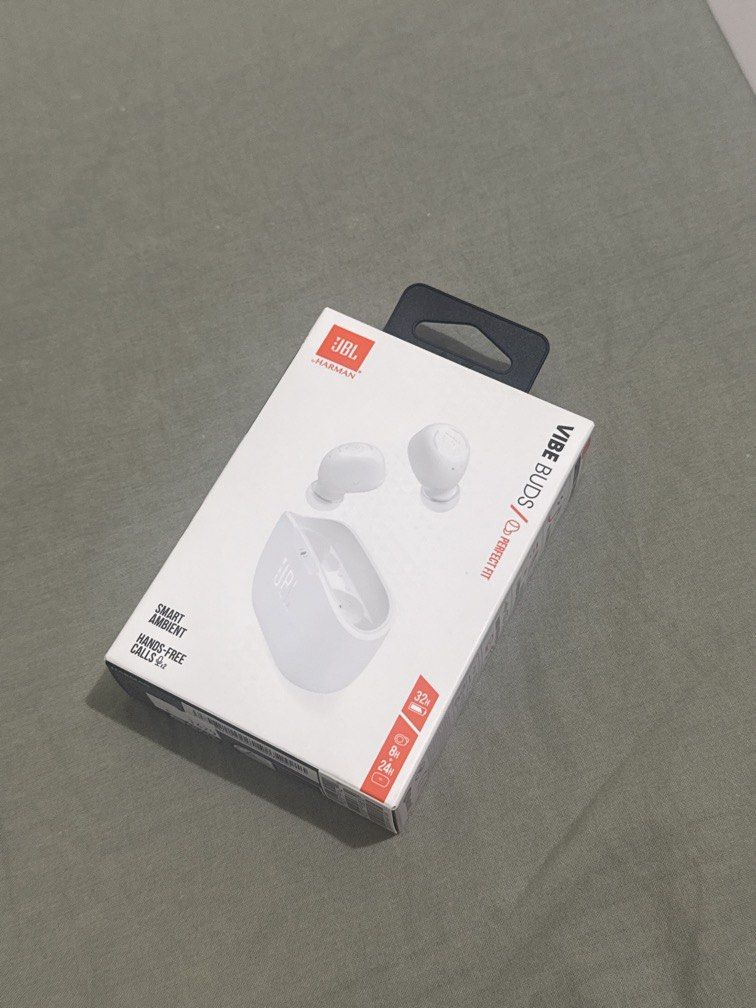 JBL VIBE BUDS (Category: Earphones) located in Manila. Submitted by jules0424 (Listing ID 1428988852, Image 1). Description: .
